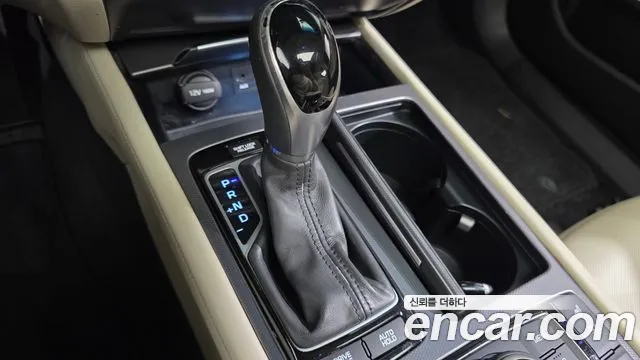 Hyundai Genesis 2015 thumb 9