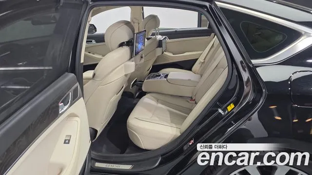 Hyundai Genesis 2015 thumb 11