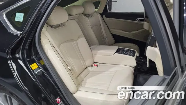Hyundai Genesis 2015 thumb 12