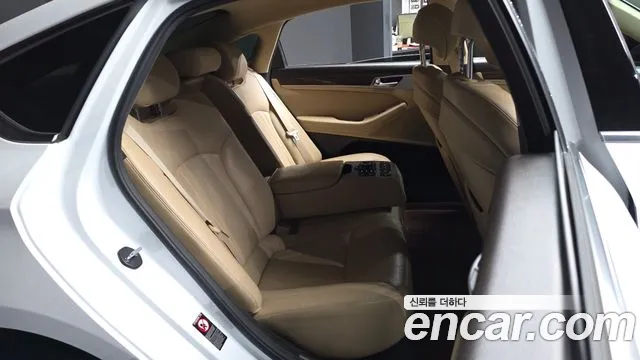 Genesis G80 2020 thumb 11