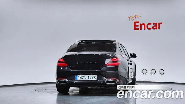 Genesis G70 2022 thumb 4