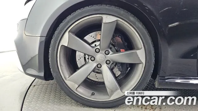 Audi RS5 2013 thumb 5