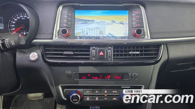 Kia K5 2016 thumb 12