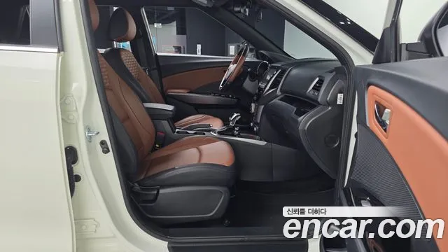 KG_Mobility_Ssangyong TIBOLI 2019 thumb 11