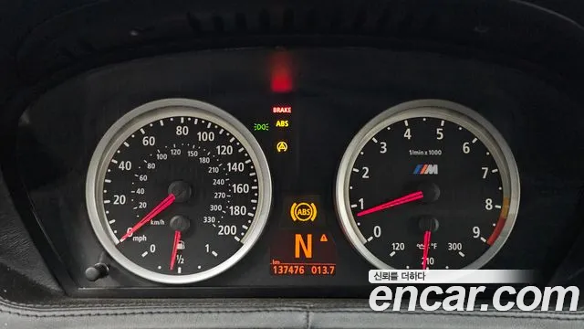 BMW M6 2007 thumb 8