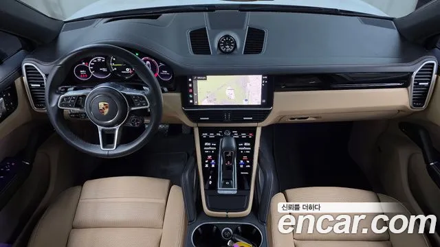 Porsche Cayenne 2023 thumb 7