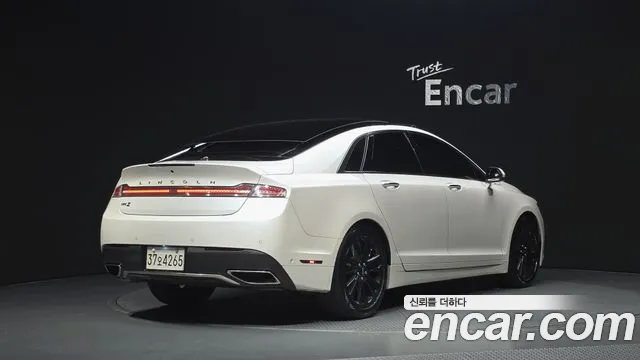 Lincoln MKZ 2016 thumb 2