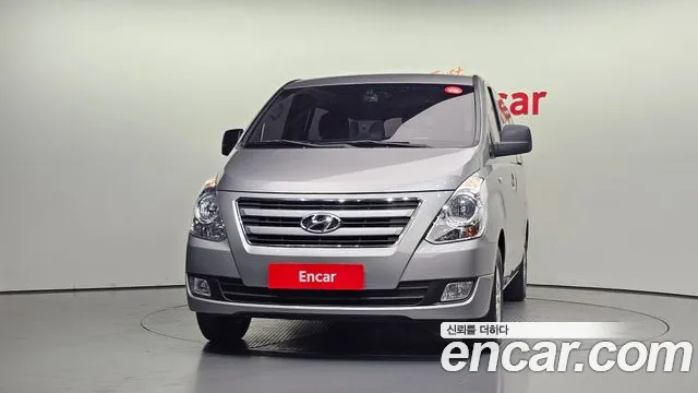 Hyundai Starex 2017 thumb 3