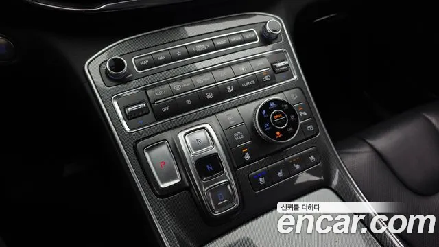 Hyundai Santa Fe 2022 thumb 9