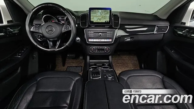 Mercedes-Benz GLE 2017 thumb 7