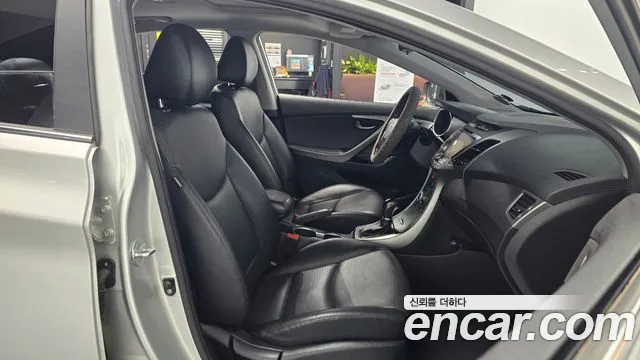 Hyundai Avante 2014 thumb 9