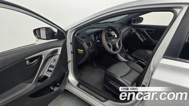 Hyundai Avante 2014 thumb 10