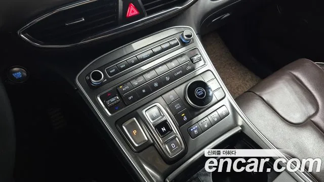Hyundai Santa Fe 2023 thumb 9
