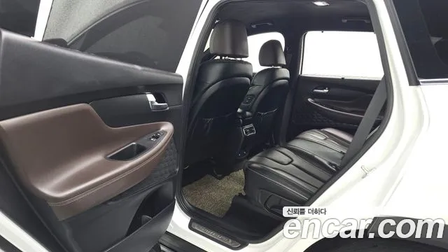 Hyundai Santa Fe 2023 thumb 11