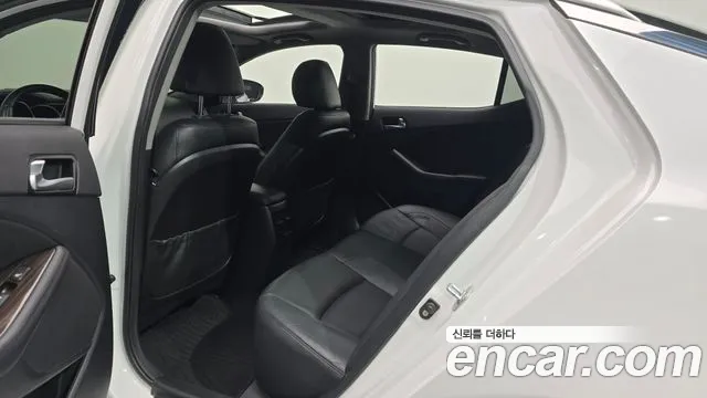 Kia K5 2015 thumb 11