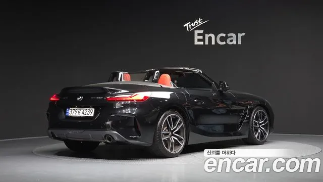 BMW Z4 2023 thumb 2