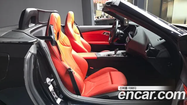 BMW Z4 2023 thumb 11
