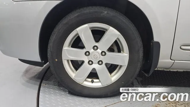 Kia Carens 2008 thumb 5