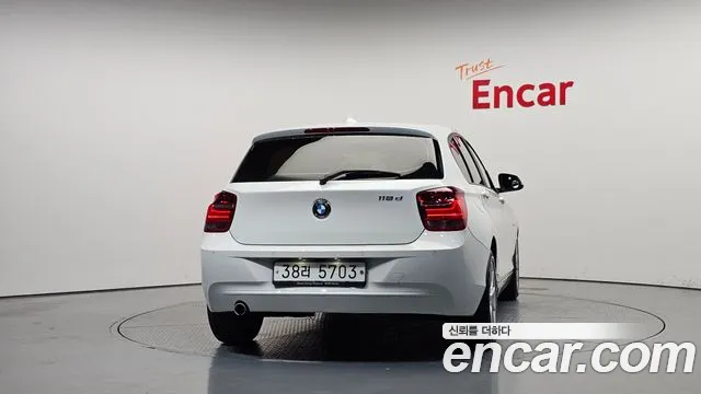 BMW 1-Series 2014 thumb 4