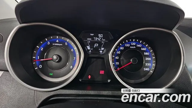 Hyundai Avante 2012 thumb 8