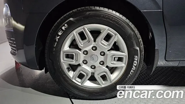 Hyundai Staria 2022 thumb 5