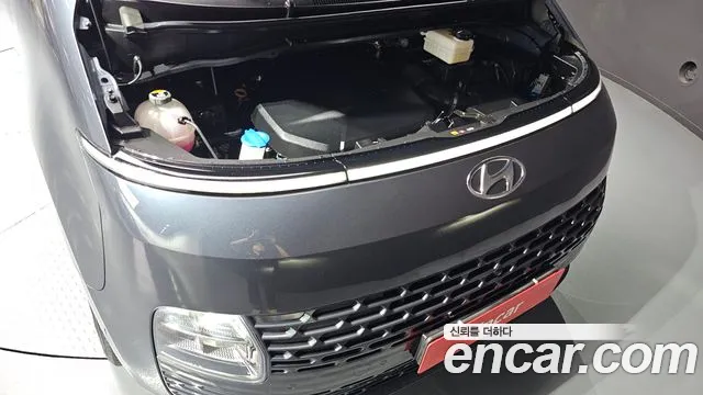 Hyundai Staria 2022 thumb 6