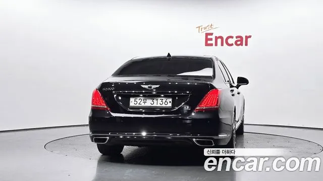 Genesis G90 2017 thumb 4