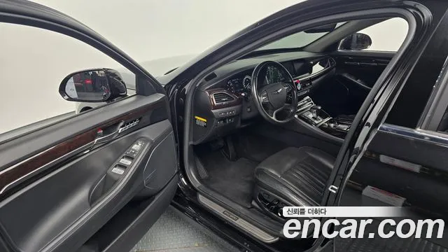 Genesis G90 2017 thumb 11