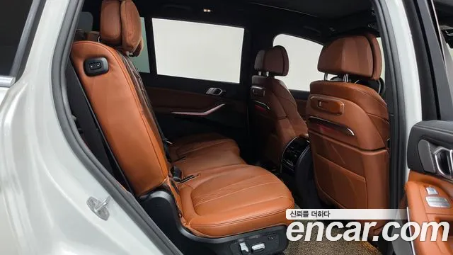BMW X7 2025 thumb 11