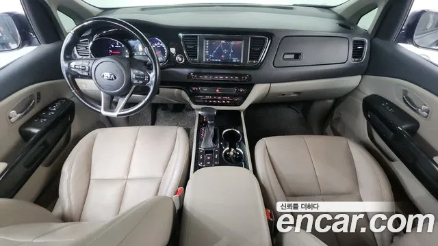 Kia Carnival 2018 thumb 7