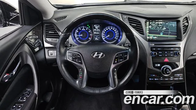 Hyundai Grandeur 2015 thumb 12