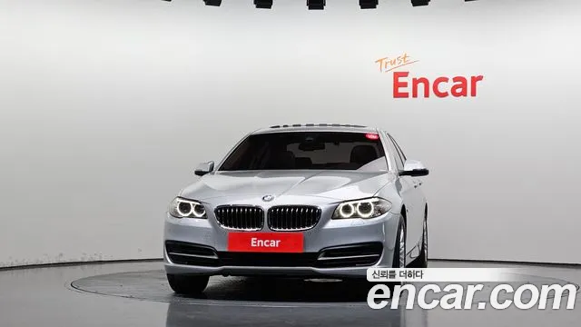BMW 5-Series 2015 thumb 3