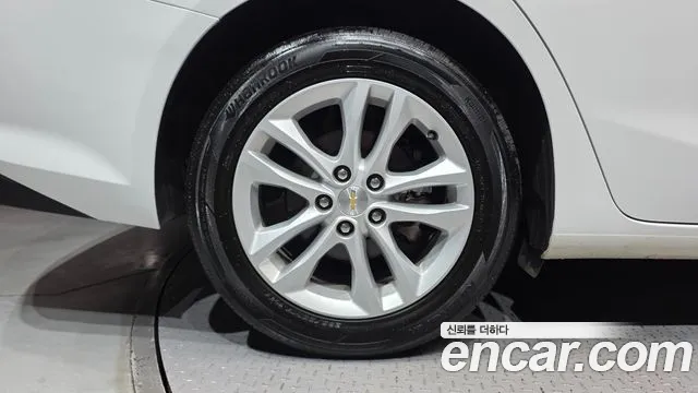 ChevroletGMDaewoo Malibu 2018 thumb 5