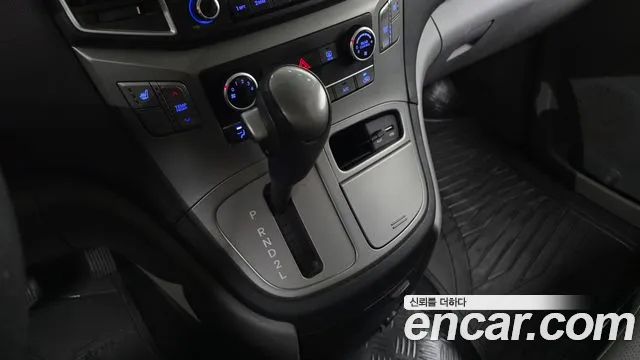Hyundai Starex 2018 thumb 9
