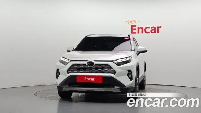 Toyota RAV4 2025 thumb 3