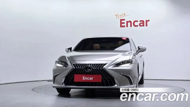 Lexus ES 2024 thumb 3