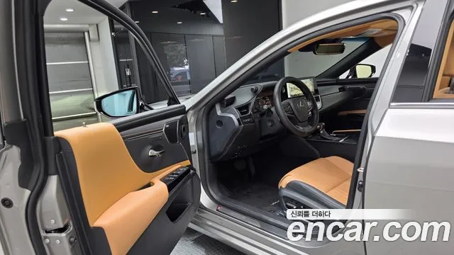Lexus ES 2024 thumb 10