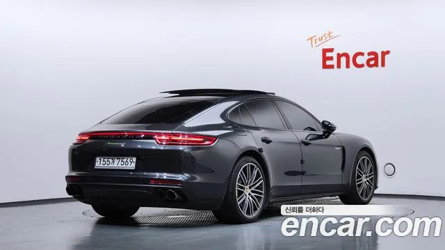 Porsche Panamera 2020 thumb 4