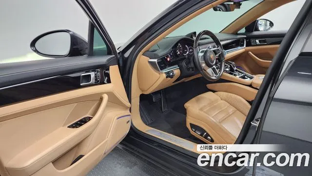 Porsche Panamera 2020 thumb 10