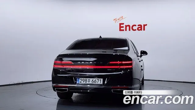 Genesis G90 2019 thumb 4