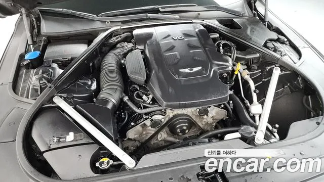 Genesis G90 2019 thumb 6