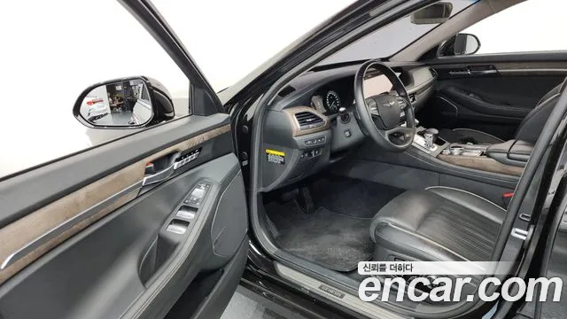 Genesis G90 2019 thumb 10
