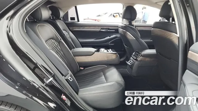Genesis G90 2019 thumb 11