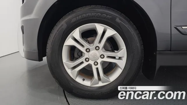 KG_Mobility_Ssangyong KORANDO 2014 thumb 5
