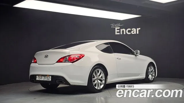 Hyundai Genesis 2012 thumb 2
