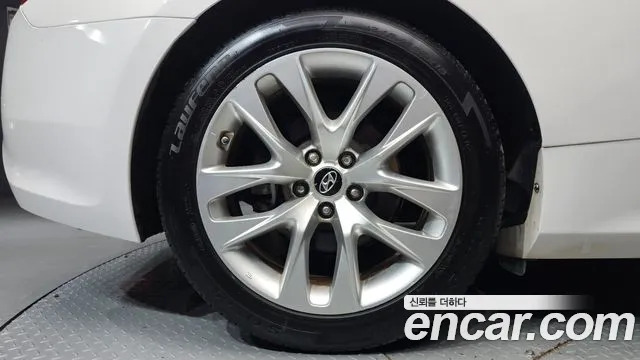 Hyundai Genesis 2012 thumb 5