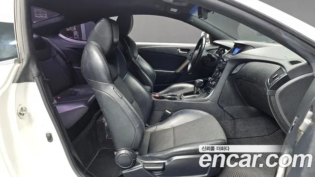 Hyundai Genesis 2012 thumb 12