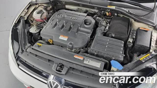 Volkswagen Golf Sportsvan 2015 thumb 6
