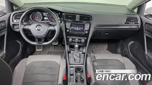 Volkswagen Golf Sportsvan 2015 thumb 7