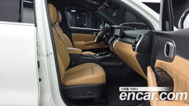 Kia Sorento 2023 thumb 10